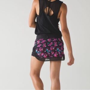 🔥🔥Lululemon Hotty Hot Skirt Skort Black Midnight Bloom floral 6